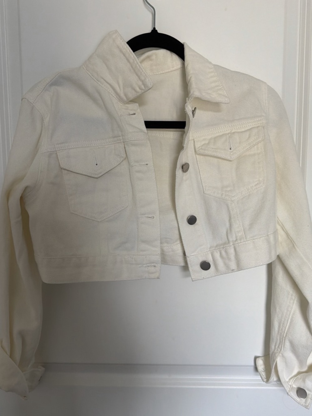 SHEIN Cropped Off-White Denim Jacket